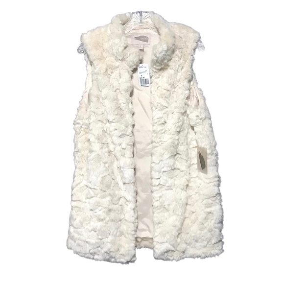 Forever 21 Faux Fur Vest Medium NWT - Picture 1 of 5
